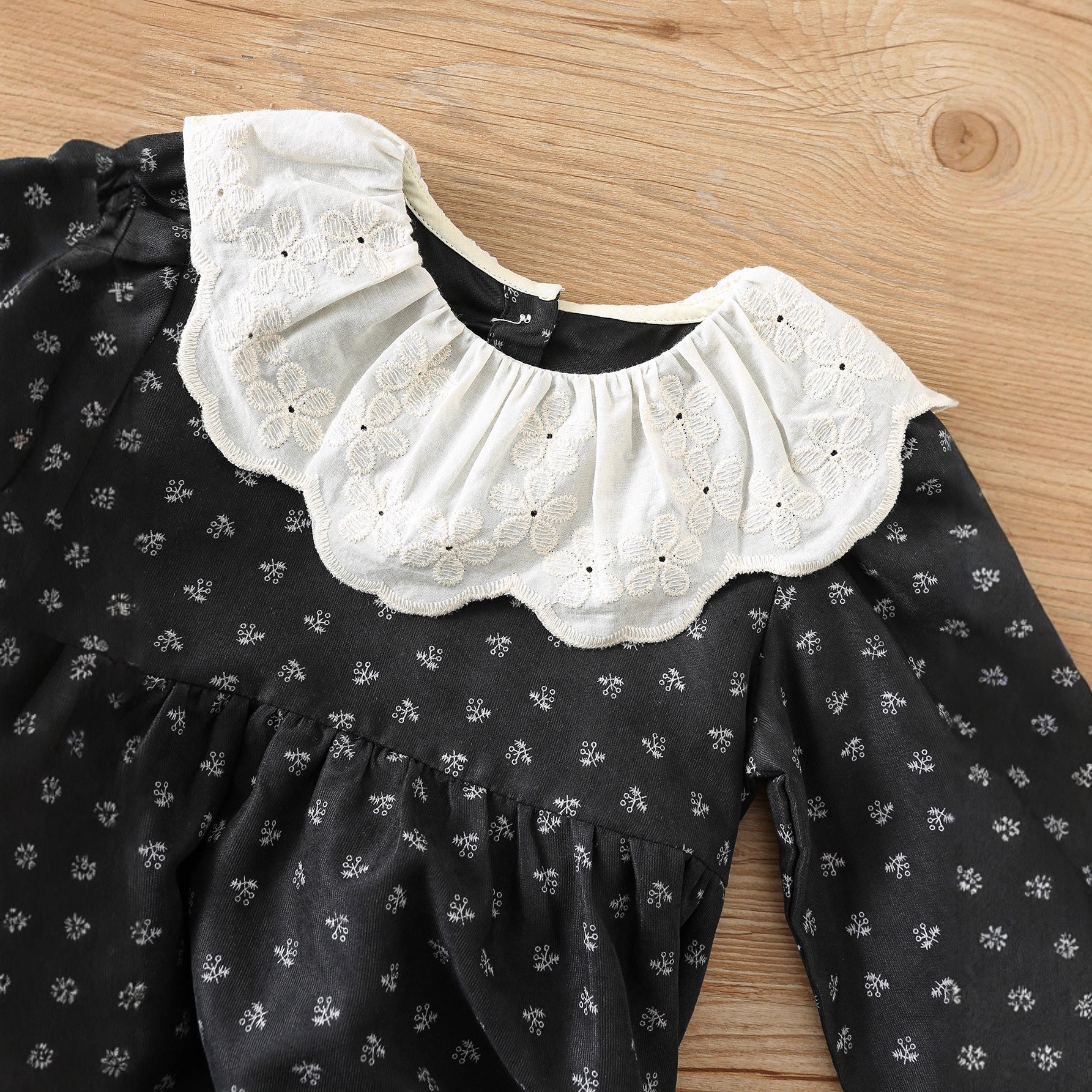 Arrival Autumn Girls Flowers Pattern Long Sleeves Dress with Collar-3