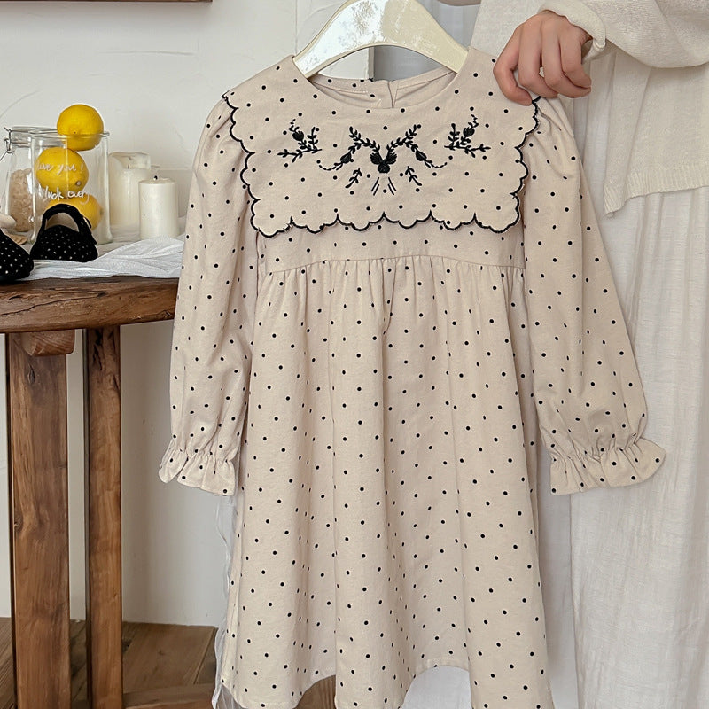 Arrival Autumn Girls Vintage Crew Neck Long Sleeves Dots Print and Flowers Embroidery Pattern Dress-4